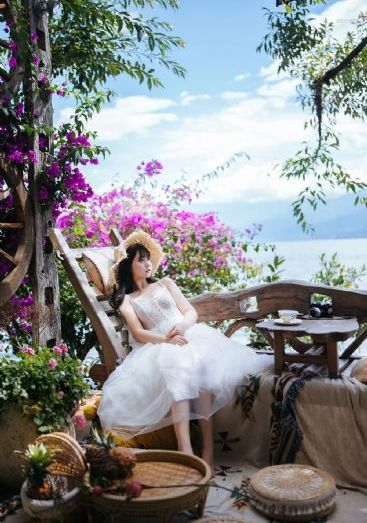 良家少妇偷情，吃鸡啪啪流出白浆_神马影院最新电影在线观看