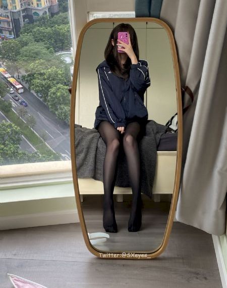 鸣人和纲手锻炼身体_双语中字完整在线观看