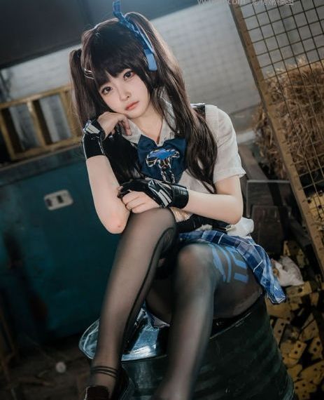 被征服的高贵女教师_HD中字免费观看电视剧