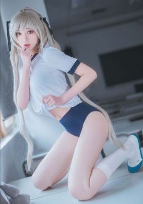 爆操美女网站_精彩预告高清视频观看