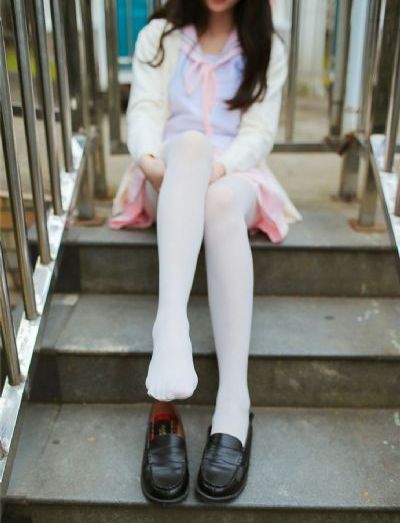 扒开内裤边吃奶xxoo_日韩资源在线观看免费版