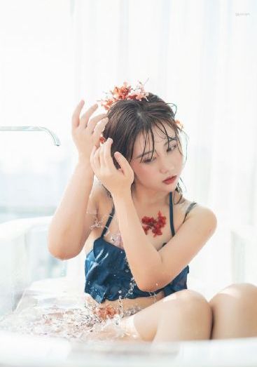 亚洲av美国av_蓝光高清免费观看字幕