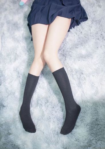 国产aV夜夜欢视频网站_西瓜电影免费高清观看