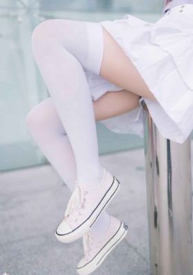 千仞雪裸体自慰喷水_免费电影正片在线手机观看