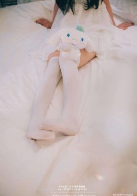 亚洲美女视频还会玩转热点_清晰免费免费观看高清版