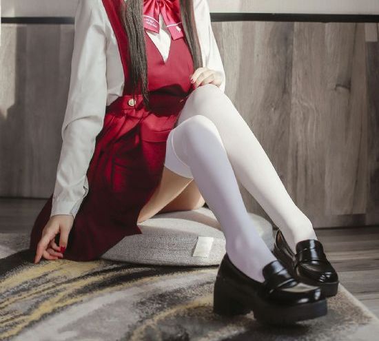 撞击着少妇雪白浑圆的翘臀_免费韩剧欧美在线观看