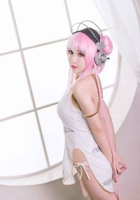 国产女人粉嫩小_百度云播在线观看免费版