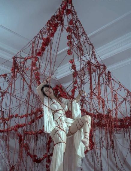 欧美美女搞黄_日语中字完整版在线观看